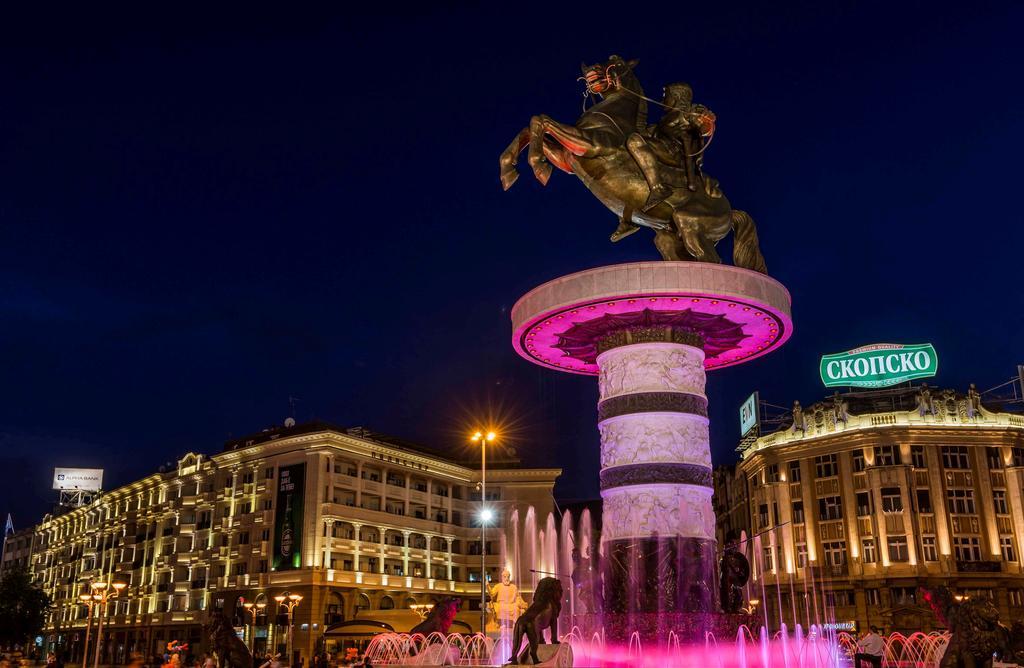 Appartamento Skopje City Square View Esterno foto